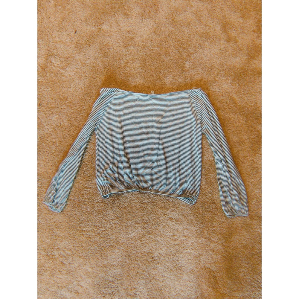 ✨Women’s Off The Shoulder Crop Top✨